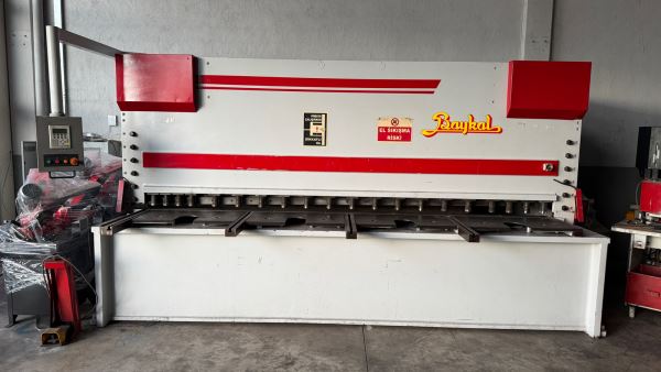 BAYKAL 4 metre 13 mm HİDROLİK GİYOTİN MAKAS