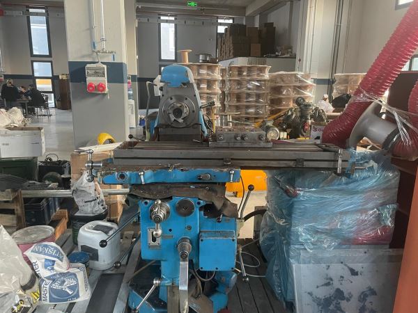 Avia FND-13 Universal Manuel Freze