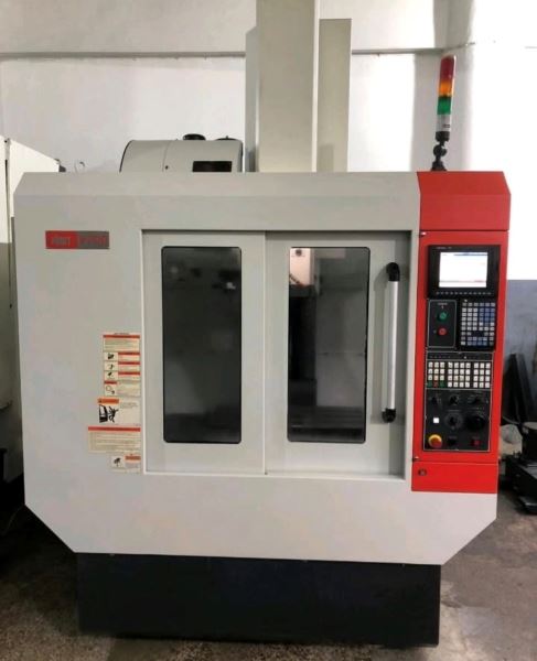 FIRST V 700 CNC İŞLEME MERKEZİ