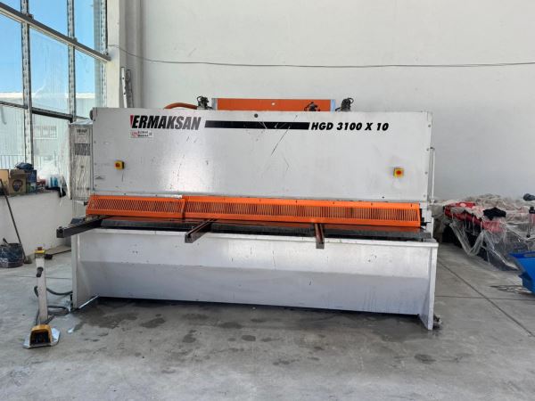 HGD 3000x10 CNC HİDROLİK GİYOTİN MAKAS