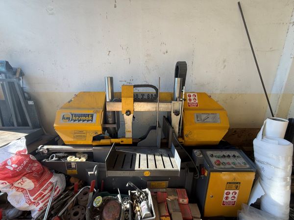 KESMAK 400 x 600 Şerit Testere