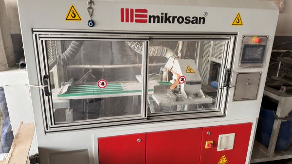 Mikrosan MCV 68/25D Extruder