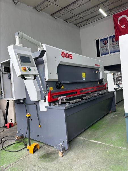 PRO3010 CNC AÇI AYARLI SENTİL AYARLI GİYOTİN MAKAS