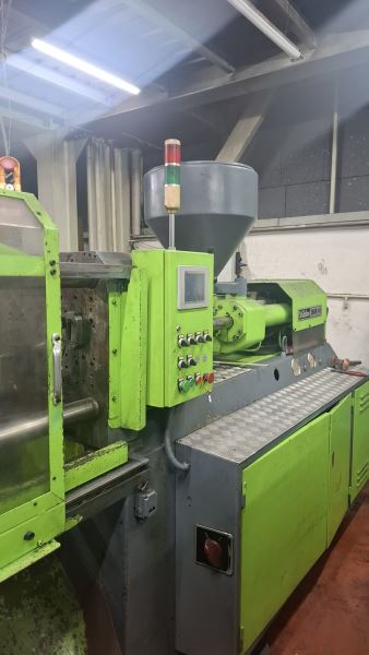 Stübbe 150 Ton Plastik Enjeksiyon