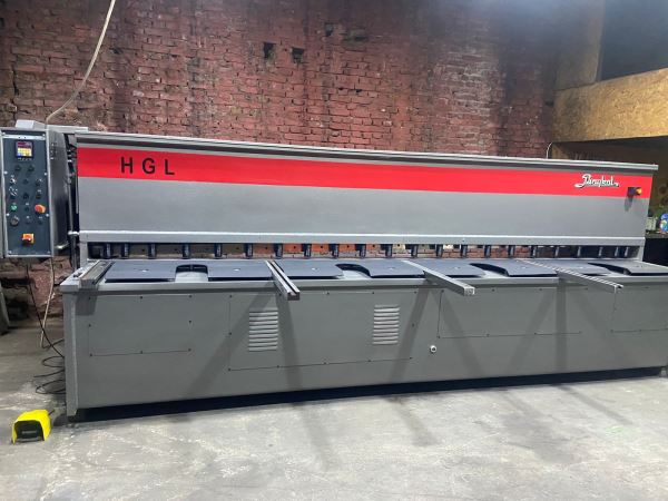 BAYKAL HGL 4100x6 MM HİDROLİK GİYOTİN MAKAS