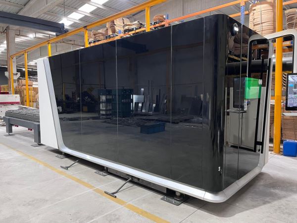 BODOR C KASA 1500 X 3000 TABLA 3 KW Lazer