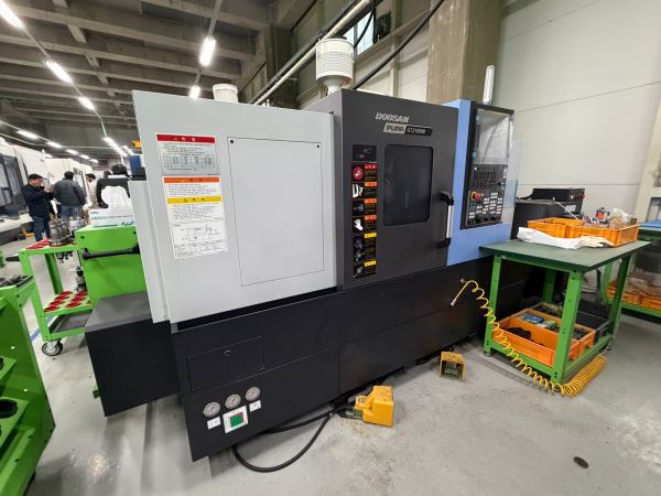 Doosan Puma GT2100M 8’inç Cnc Torna