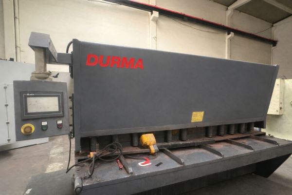 DURMAZLAR 3000 x 6 MM HİDROLİK GİYOTİN MAKAS