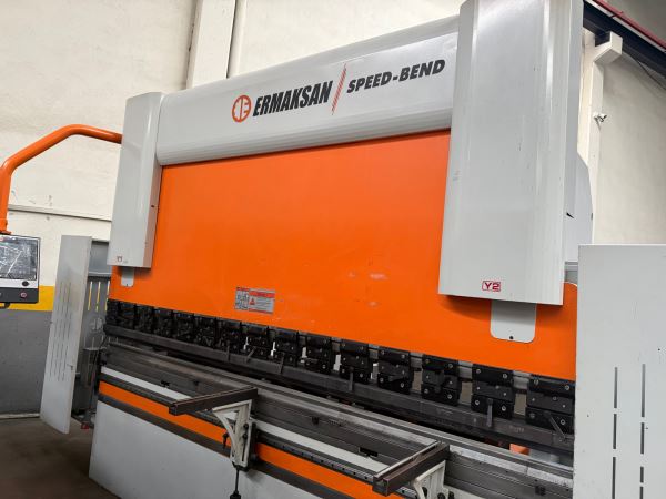 Ermaksan 3 Metre 135 Ton 4 Eksen Abkant Pres