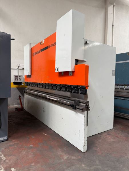 Ermaksan 4 Metre 200 Ton NC Abkant Pres