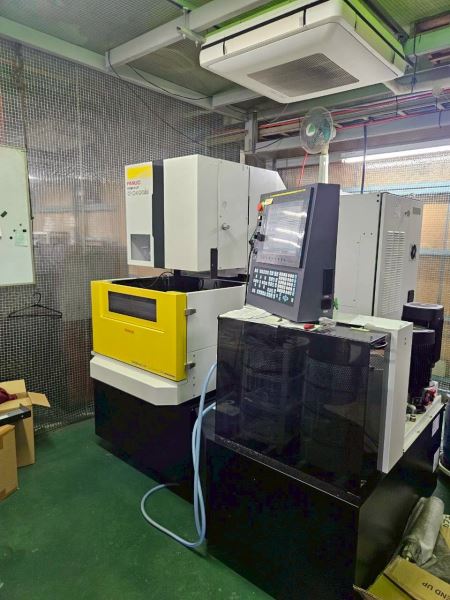 JAPANESE WIRE EDM FANUC α-C400iB YR2019