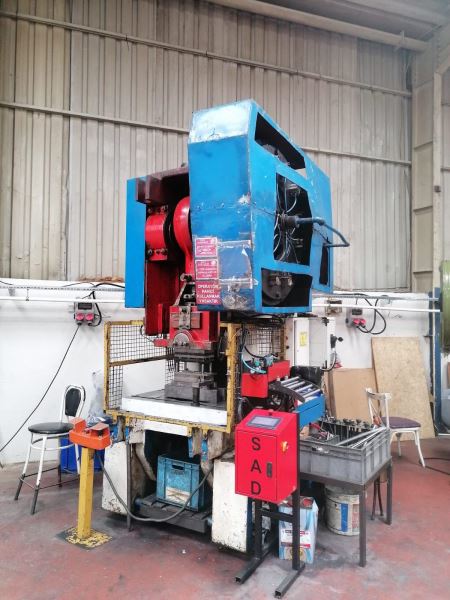 150 TON HAVA KAVRAMALI PRES