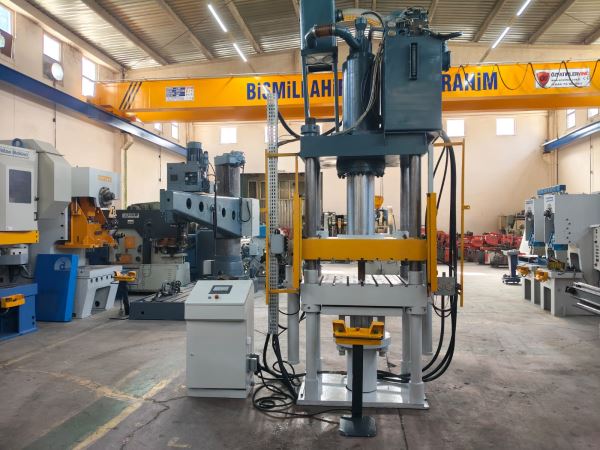 200 TON ÇİFT TESİRLİ HİDROLİK PRES