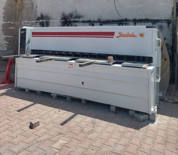 BAYKAL HGL 3100x6 MM HİDROLİK GİYOTİN MAKAS