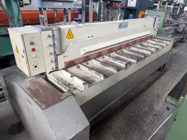 DURMAZLAR MGM 2504 GİYOTİN MAKAS