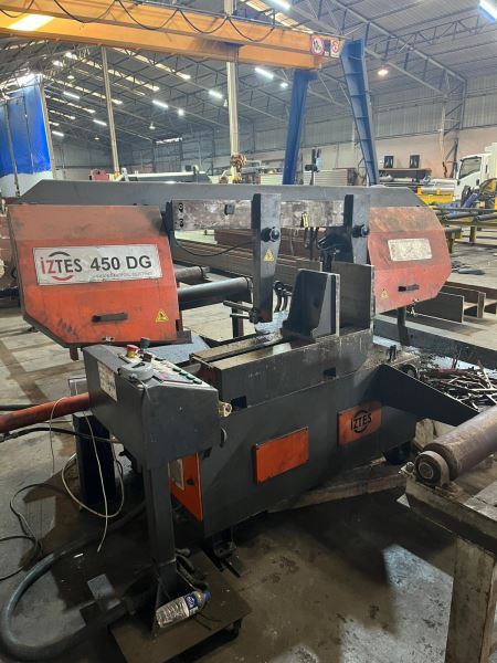 İZTES 450 DG Yarı Otomatik Açılı Şerit Testere