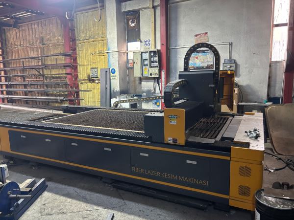 Mekotek Açık Tip Çift Tabla 3Kw Fiber Lazer Kesim