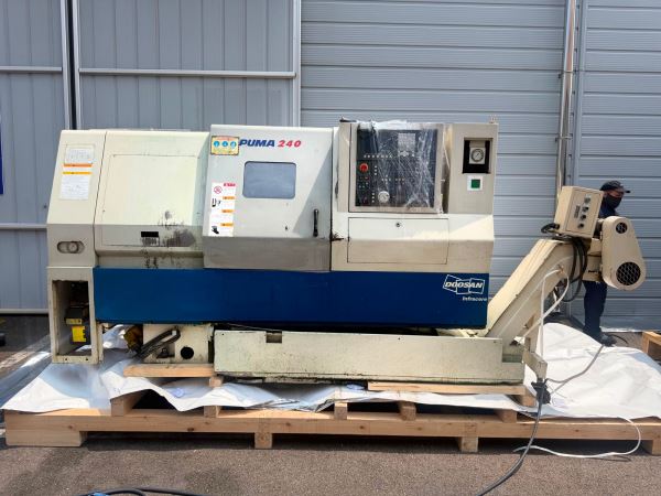 2006 MODEL DOOSAN PUMA 240B 8 İNÇ CNC TORNA