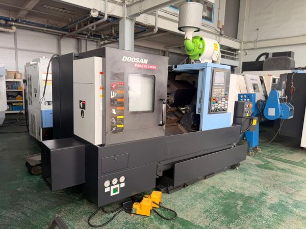 2015 MODEL Doosan PumaGT2100M 8 inç C eksenli Cnc Torna