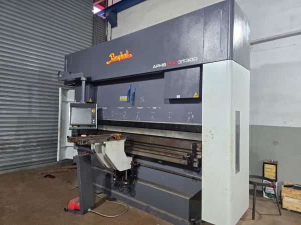 APHS 31300 HİDROLİK ABKANT PRES