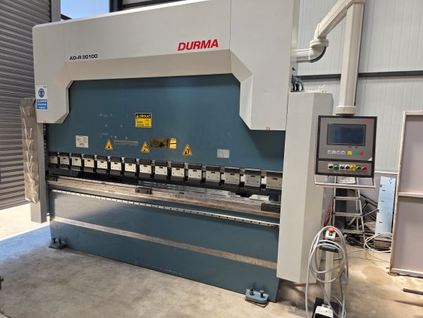 DURMA ADR 30100 CNC Abkant Pres