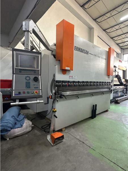 ERMAKSAN 3100 x 80 TON 4 EKSEN DELEM EKRAN Abkant Pres