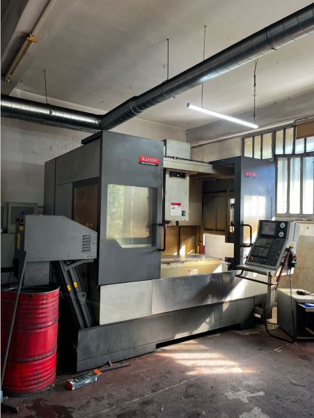 Quaser MV 204 Cnc Dik İşlem