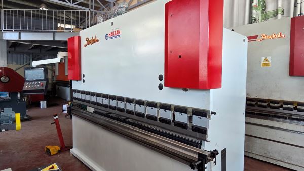 2004 BAYKAL APH 3100 x 120 Ton  x 6MM NC KONTROLLÜ HİDROLİK ABKANT PRES