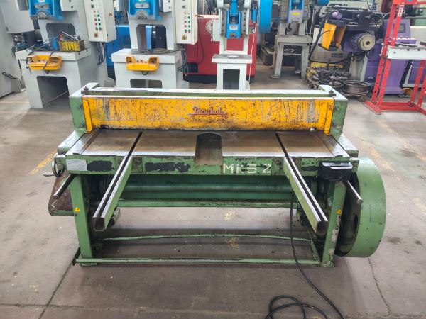 BAYKAL  1250 x 2,5 MM MOTORLU MAKAS