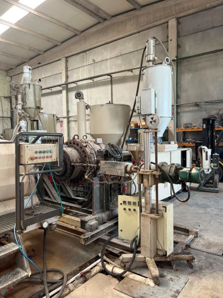 CİNCİNNATİ MİLACRON Ø 20-500 MM HDPE BORU EKSTRÜDER HATTI