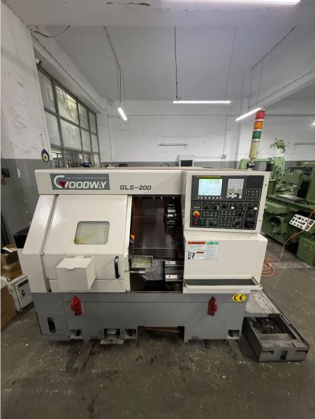 GOODWAY TAİWAN GLS 200  8 İNÇ ÇOK TEMİZ CNC TORNA
