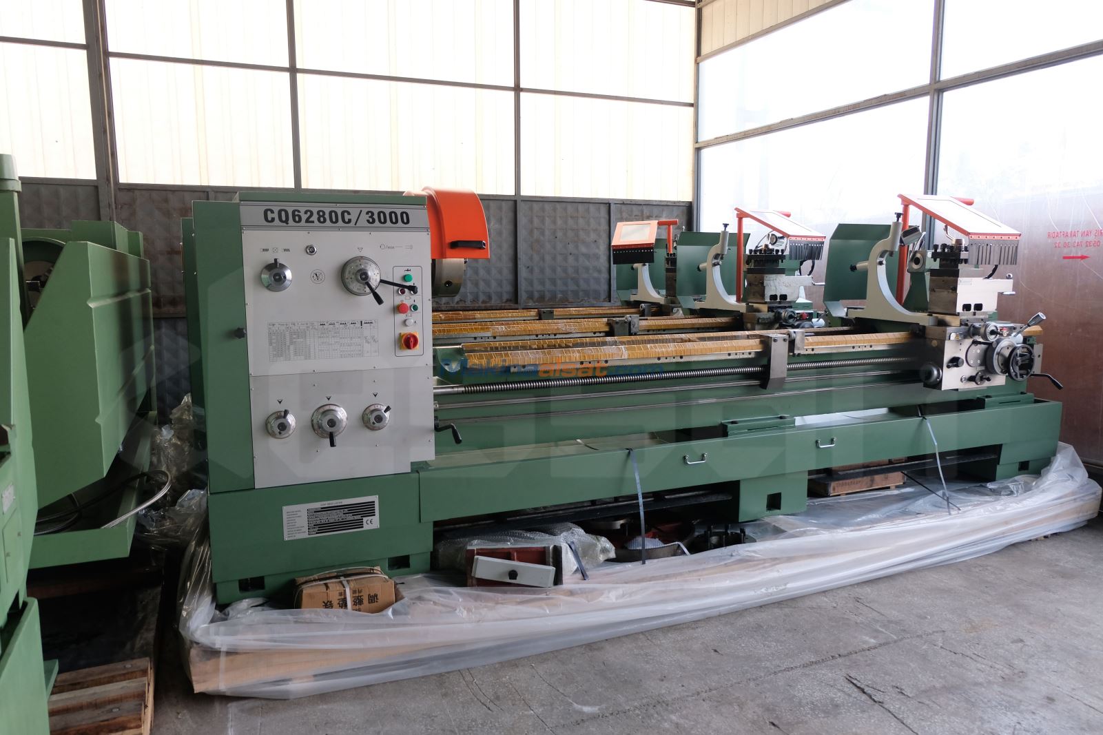 Baoji Zhongcheng Fabrika Üretimi | CQ6280C 3000 Üniversal Torna