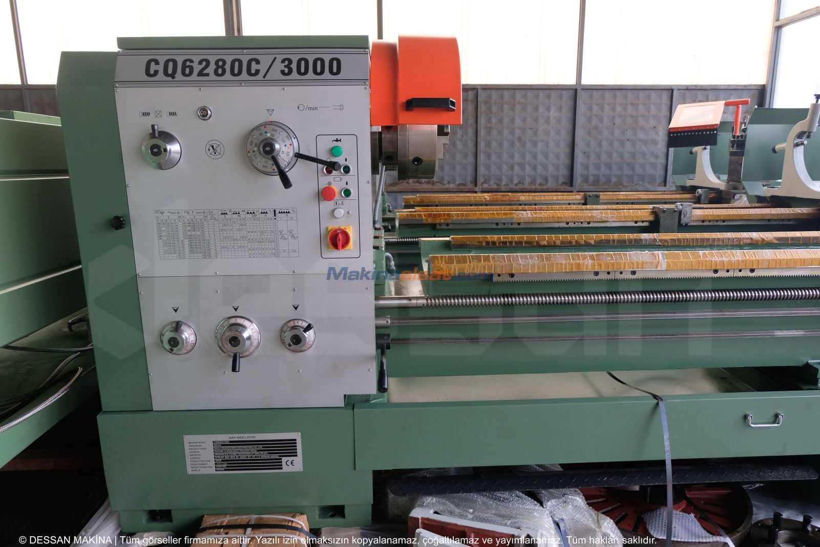 Baoji Zhongcheng Fabrika Üretimi | CQ6280C 3000 Üniversal Torna