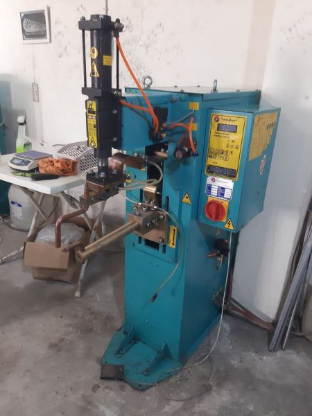Temiz ve Az Kullanılmış Puntmaksan 30 kW Kollu Punta Kaynak