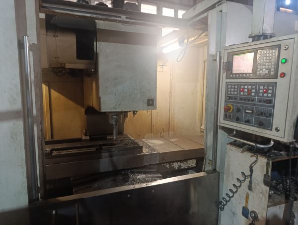 GENİŞ İŞLEME KAPASİTELİ MICROCUT VMC 1300 CNC DİK İŞLEME
