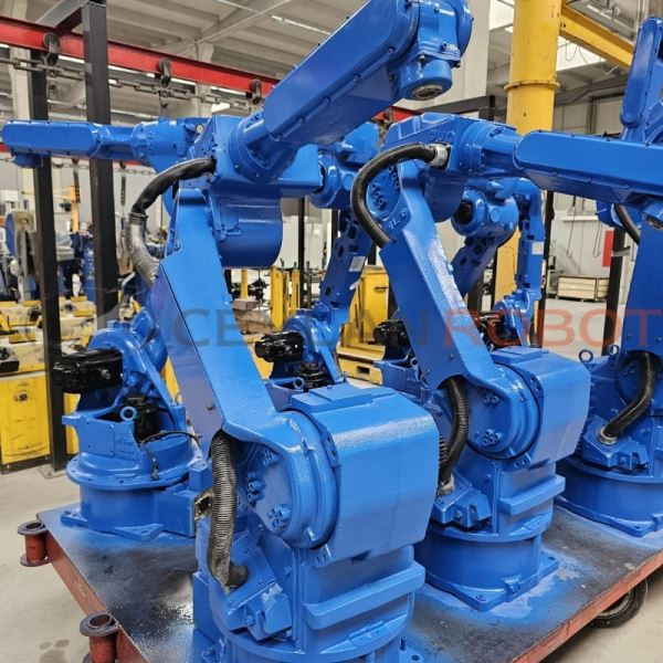 YASKAWA YR-UP20-A00 ENDÜSTRİYEL ROBOT