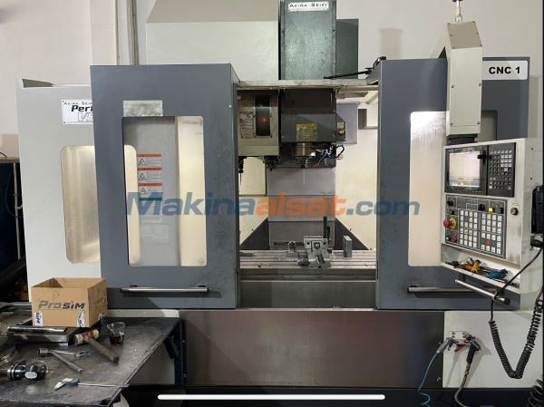 AKIRA SEIKI SR5.5XP CNC İŞLEME MERKEZİ