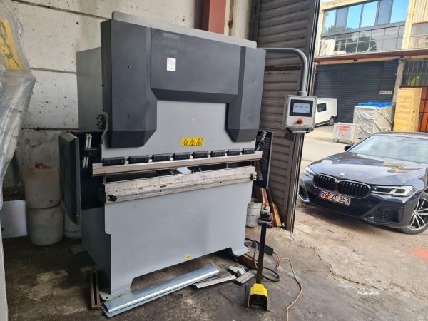 Cemax 150 cm 40 Ton Abkant Pres