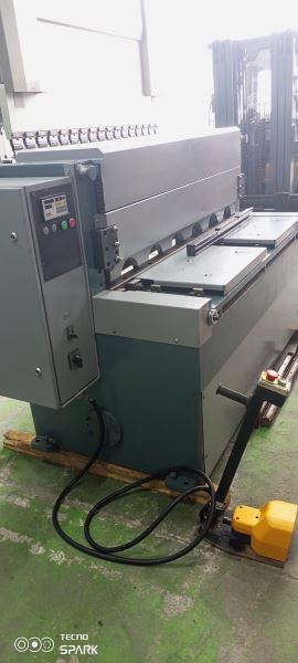 DURMA MS 1500 x 4 Redüktörlü Giyotin Makas