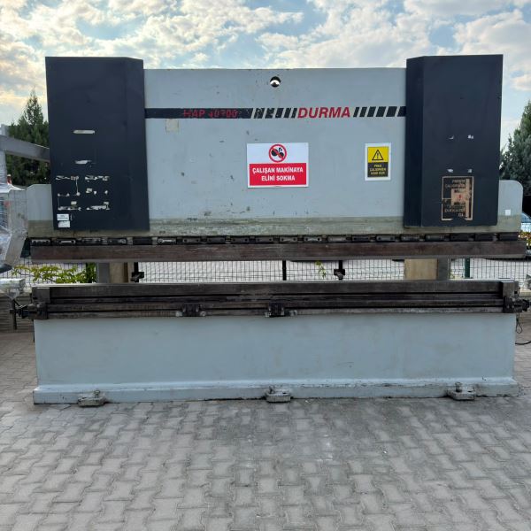 DURMAZLAR 4 METRE 300 TON NC HİDROLİK ABKANT PRES