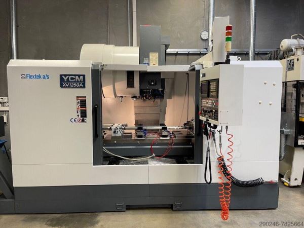YCM XV1250A  -  4  Eksen Simultan  CNC  Dik  işleme  Merkezi
