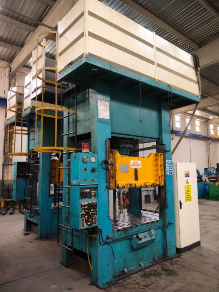 300 TON HİDROLİK PRES