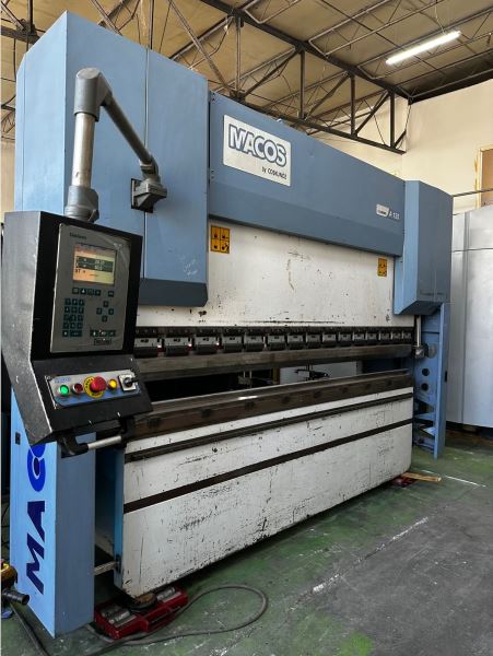 3100 x 135 TON YERLİ ÜRETİM CNC ABKANT PRES