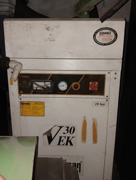Komsan Vek 30 Vidalı Kompresör (10 Bar) + Hiross Polestar Hava Kurutucu Seti
