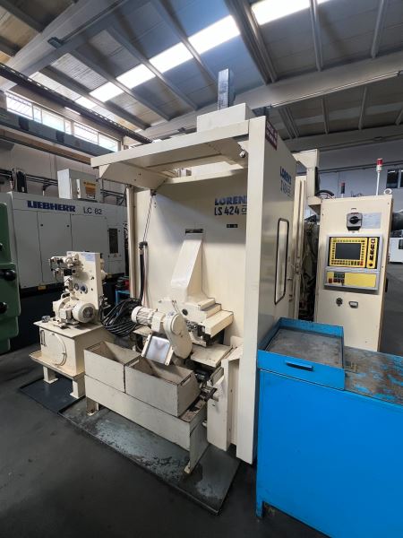LORENZ LS424 CNC FELLOW