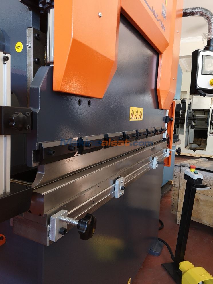 CEMAX HNC 1500 VEYA 1250MM BOY 4MM YENİ NC ARKA DAYAMA HİDROLİK ABKANT PRESLER