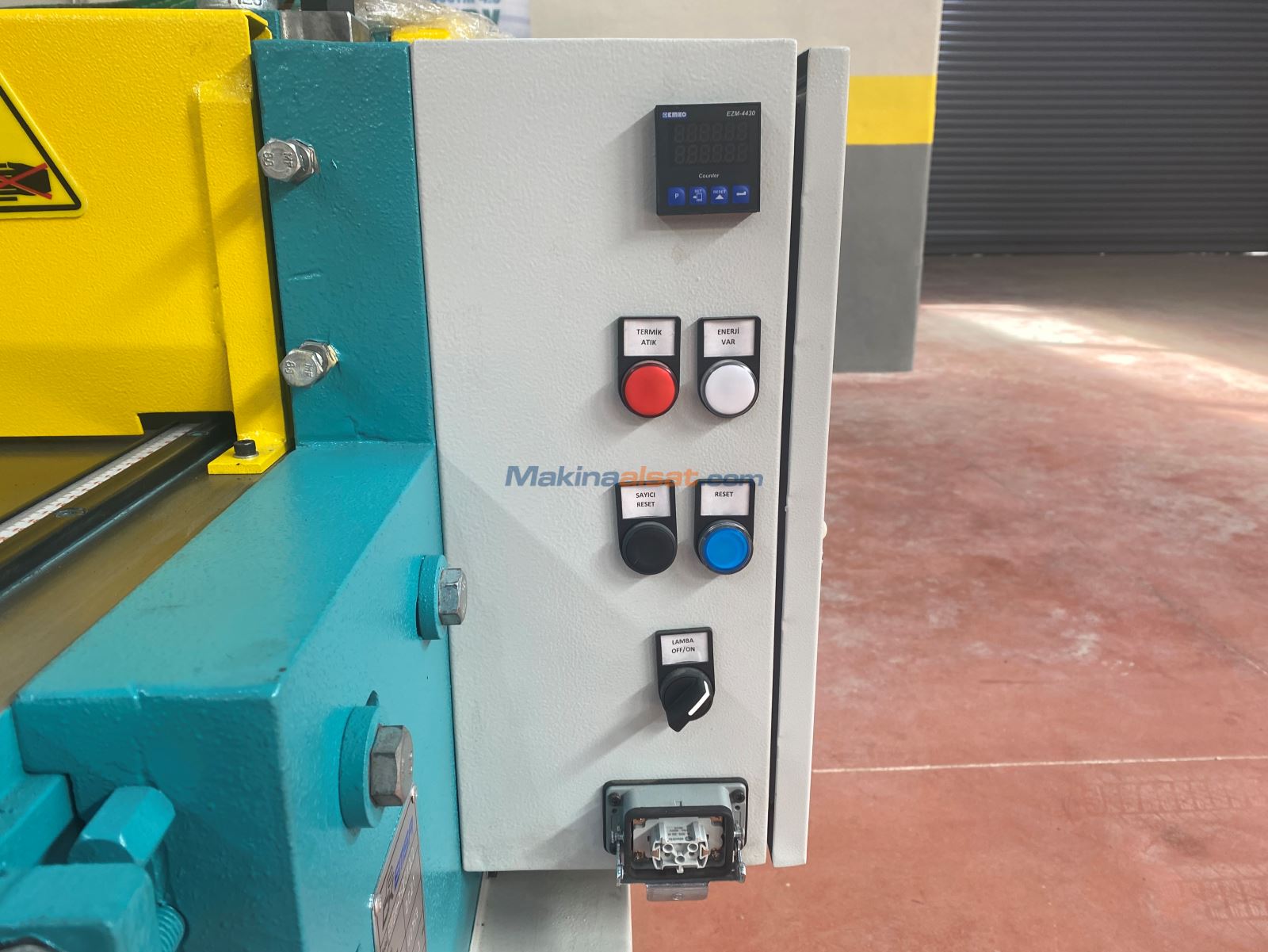 ERGM 1520 x 2 MM  REDÜKTÖRLÜ GİYOTİN MAKAS