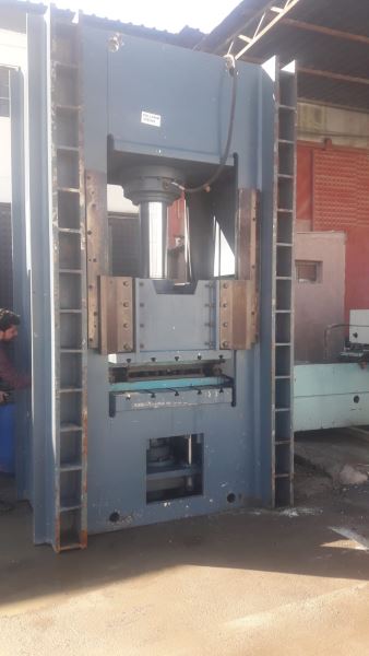 250 Ton Çift Tesirli Hidrolik Pres
