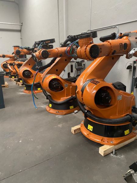KUKA - ABB - YASKAWA MARKA ENDÜSTRİYEL ROBOTLAR