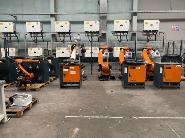KUKA - ABB - YASKAWA MARKA ENDÜSTRİYEL ROBOTLAR